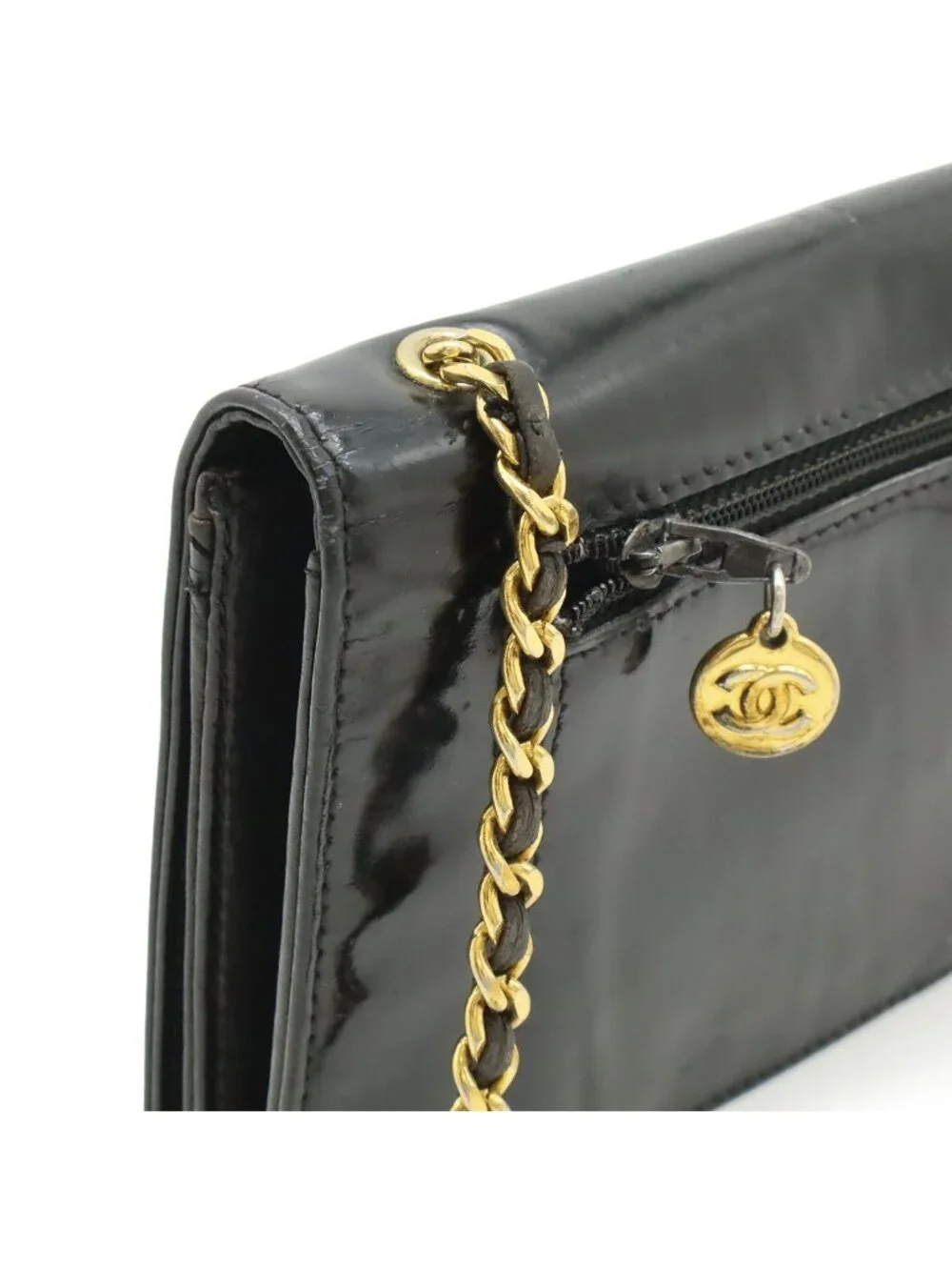 Chanel CC Logo Chain Wallet Shoulder Bag Pochette Crossbody Enamel Patent